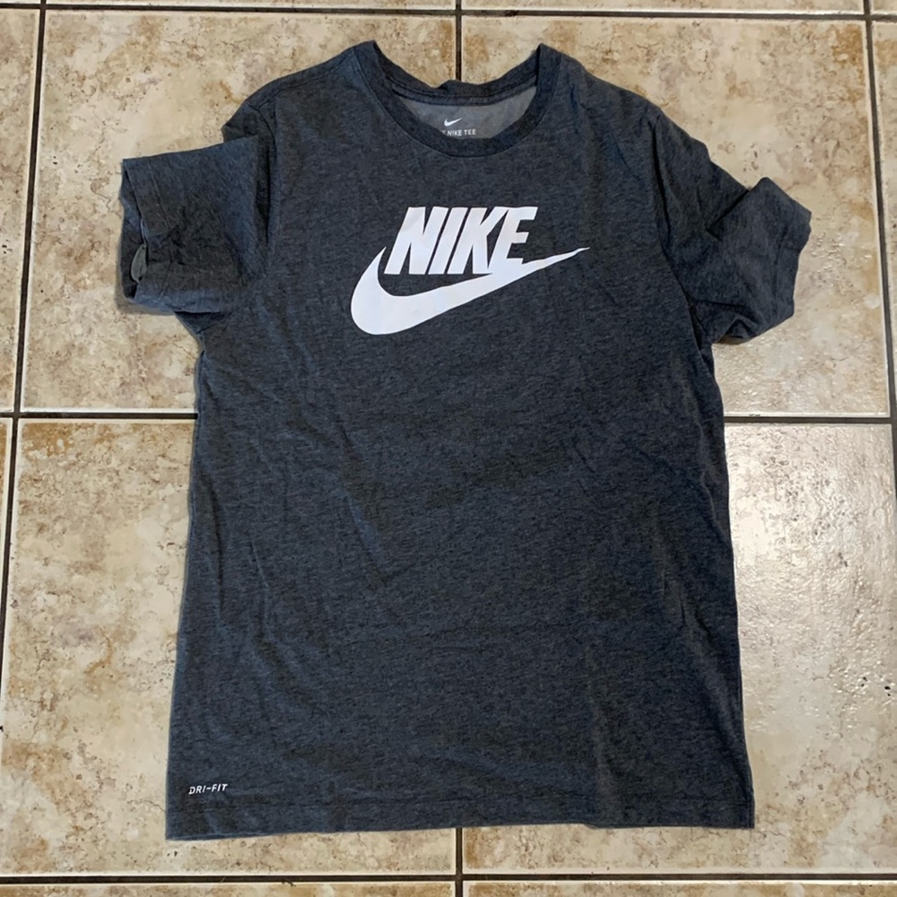 Nike Tee